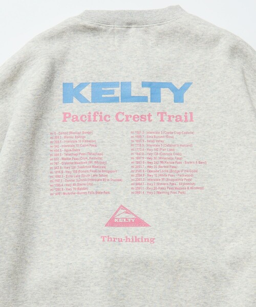KELTY(ケルティ)の「KELTY/ケルティ 限定展開 KELTY×FREAK'S STORE/ケルティ 別注 ツアーロゴ バックプリント クルーネックスウェット<br>(スウェット・メンズ・ブラック/チャコールグレー/ブラウン/ライトグレー/ベージュ・LARGE/SMALL/MEDIUM)」の10枚目の写真