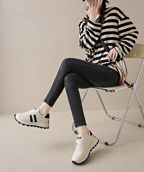 Miniministore(ミニミニストア)の「配色厚底スニーカー レトロ 美脚人気靴(スニーカー・レディース・ブラック/アイボリー・24.5cm/24.0cm/23.5cm/23.0cm/22.5cm/25cm)」の7枚目の写真