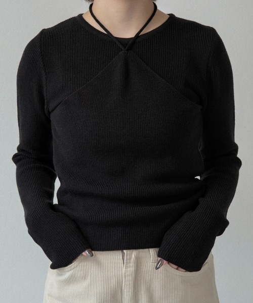 lawgy(ラウジー)の「halter neck strap layer like knit / ホルターネックストラップレイヤーライクニット(ニット/セーター・レディース・ブラック/ブラウン/アイボリー・FREE)」の2枚目の写真