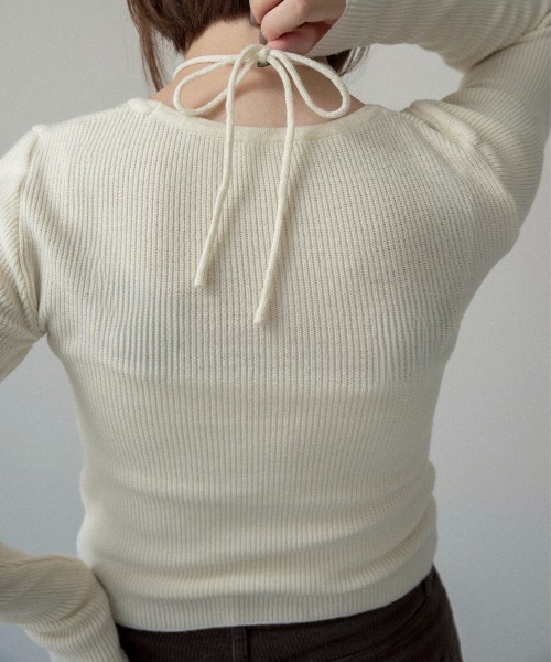 lawgy(ラウジー)の「halter neck strap layer like knit / ホルターネックストラップレイヤーライクニット(ニット/セーター・レディース・ブラック/ブラウン/アイボリー・FREE)」の9枚目の写真