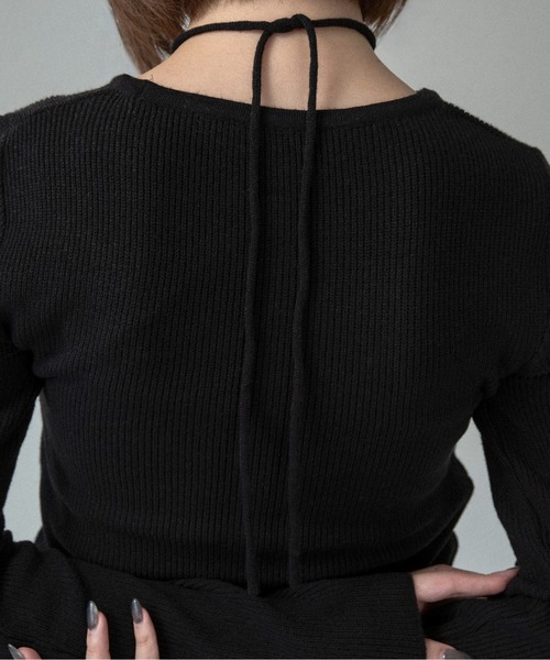 lawgy(ラウジー)の「halter neck strap layer like knit / ホルターネックストラップレイヤーライクニット(ニット/セーター・レディース・ブラック/ブラウン/アイボリー・FREE)」の5枚目の写真