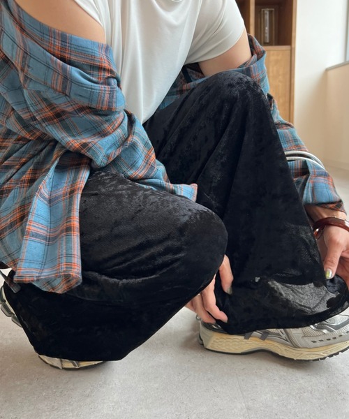 zena(ジェナ)の「シアーベロアイージーパンツ(その他パンツ・レディース・グレー/ブラック・FREE)」の13枚目の写真