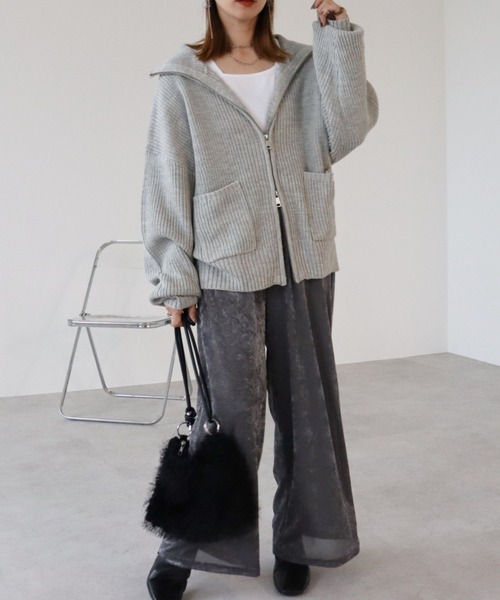 zena(ジェナ)の「シアーベロアイージーパンツ(その他パンツ・レディース・グレー/ブラック・FREE)」の6枚目の写真