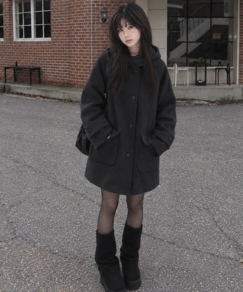 Aelina（エリナ）の「フード付きミドル丈ラグランスリーブメルトンコート（その他アウター・レディース・チャコールグレー・FREE）」の2枚目の写真