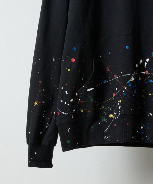 NUMBER (N)INE（ナンバーナイン）の「HAND PAINTED FIRM COTTON LIGHT SHORT PILE PULLOVER SWEAT HOODIE / ハンドペイント ファーム コットン ライト ミニ裏毛 ワンポイント ロゴプリント スウェット プルオーバー パーカー（パーカー・メンズ・グレー/ブラック/グレー系その他2/ブラック系その他2・L/M/XL）」の6枚目の写真