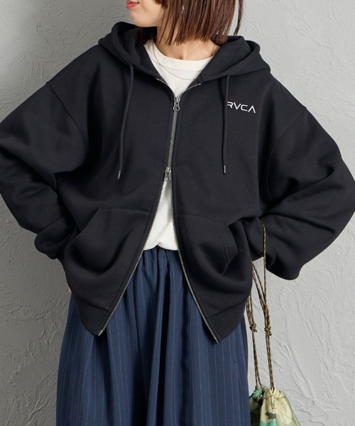 RVCA（ルーカ）の「【WEB限定】[RVCA/ルーカ] TOP ARCH フードロゴ刺繍 ジップパーカー（パーカー・レディース・オレンジ/ブラック/グレー・S/M）」の2枚目の写真