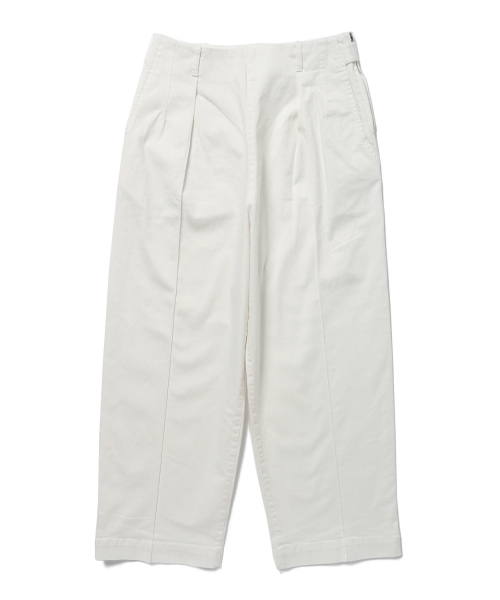 Ray BEAMS（レイビームス）の「Ray BEAMS / デニムワンタック クロップド パンツ（その他パンツ・レディース・オフホワイト/ブルー系その他・0/1）」の4枚目の写真