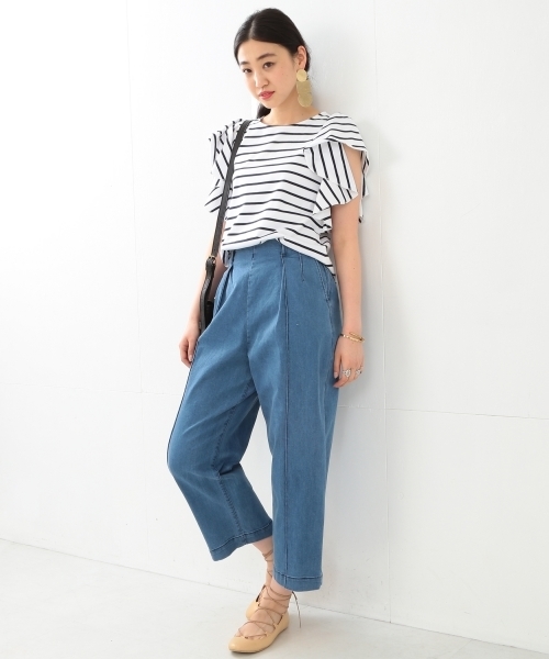 Ray BEAMS（レイビームス）の「Ray BEAMS / デニムワンタック クロップド パンツ（その他パンツ・レディース・オフホワイト/ブルー系その他・0/1）」の5枚目の写真