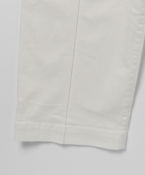 Ray BEAMS（レイビームス）の「Ray BEAMS / デニムワンタック クロップド パンツ（その他パンツ・レディース・オフホワイト/ブルー系その他・0/1）」の15枚目の写真