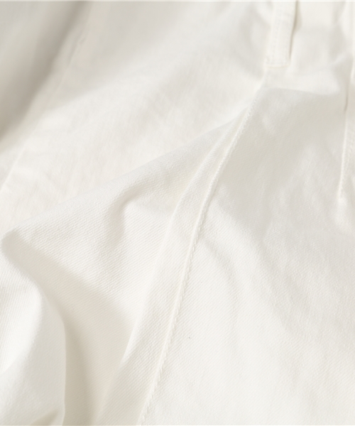 Ray BEAMS（レイビームス）の「Ray BEAMS / デニムワンタック クロップド パンツ（その他パンツ・レディース・オフホワイト/ブルー系その他・0/1）」の11枚目の写真