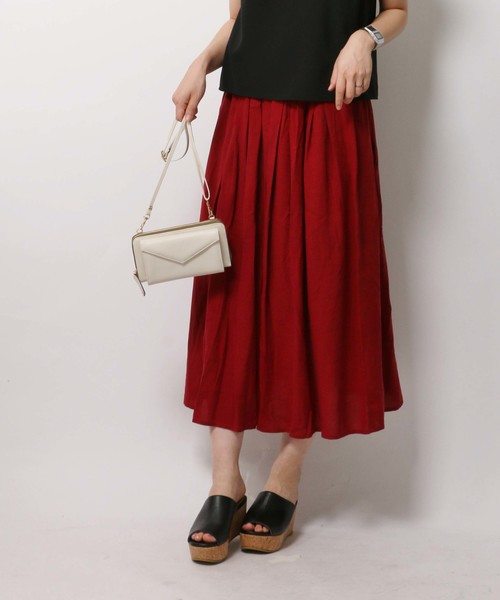 ikka(イッカ)の「レーヨン麻タックスカート(スカート・レディース・オリーブ/レッド/ネイビー/オレンジ・LARGE/MEDIUM)」の3枚目の写真