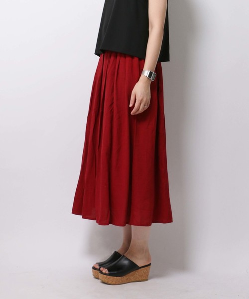 ikka(イッカ)の「レーヨン麻タックスカート(スカート・レディース・オリーブ/レッド/ネイビー/オレンジ・LARGE/MEDIUM)」の6枚目の写真