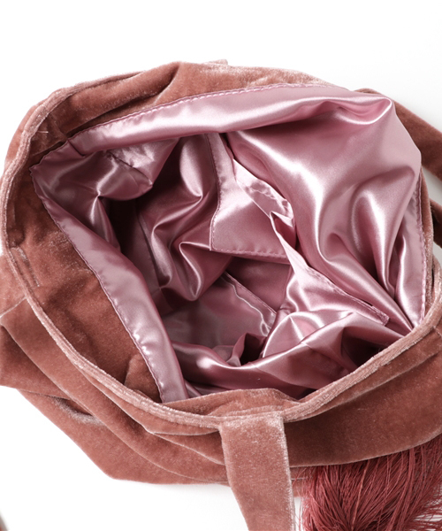 WEGO（ウィゴー）の「WEGO/ベロア巾着トートバッグ（トートバッグ・レディース・ブルー/ブラック/ライトピンク/ベージュ/ライトパープル・FREE）」の11枚目の写真