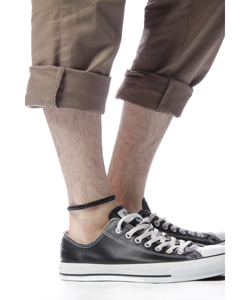 UNITED ARROWS（ユナイテッドアローズ）の「UA スワロフスキー アンクレット（アンクレット・メンズ・ホワイト/ブラック/ターコイズブルー/その他1・フリー）」の5枚目の写真