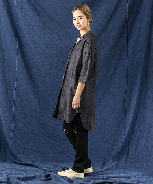 WORK NOT WORK URBAN RESEARCH（ワークノットワークアーバンリサーチ）の「WORK NOT WORK　コットンリネンシャンブレーシャツワンピース（シャツワンピース・レディース・ネイビー/ブラウン・MEDIUM）」の3枚目の写真