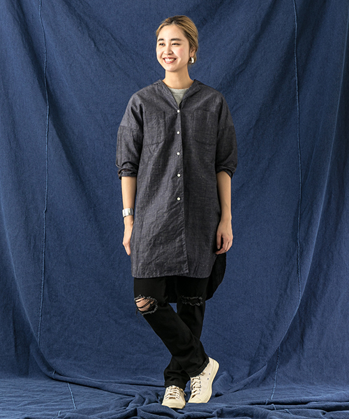 WORK NOT WORK URBAN RESEARCH（ワークノットワークアーバンリサーチ）の「WORK NOT WORK　コットンリネンシャンブレーシャツワンピース（シャツワンピース・レディース・ネイビー/ブラウン・MEDIUM）」の6枚目の写真
