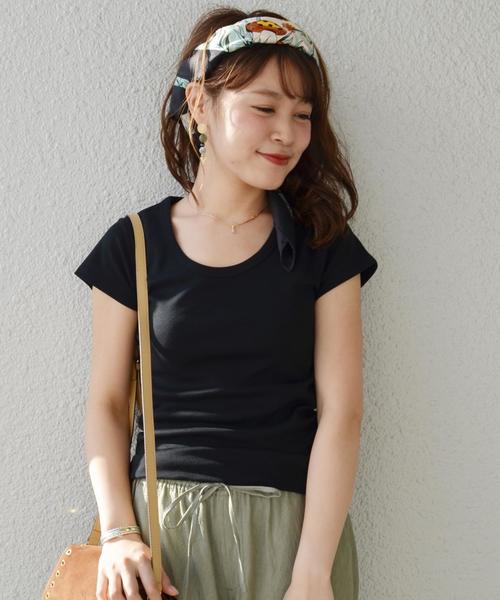 SHIPS（シップス）の「UネックTEE◇（Tシャツ/カットソー・レディース・ブラック/カーキ/ライトホワイト/レッド/オリーブ・36/38）」の3枚目の写真