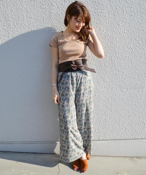 SHIPS（シップス）の「UネックTEE◇（Tシャツ/カットソー・レディース・ブラック/カーキ/ライトホワイト/レッド/オリーブ・36/38）」の12枚目の写真