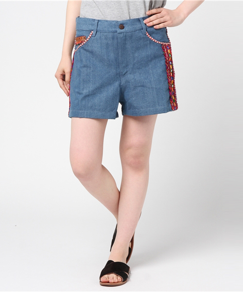 チャイハネ（チャイハネ）の「【チャイハネ】フォークロア デニムショートパンツ（その他パンツ・レディース・ダークブルー/ライトブルー・FREE）」の15枚目の写真