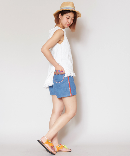 チャイハネ（チャイハネ）の「【チャイハネ】フォークロア デニムショートパンツ（その他パンツ・レディース・ダークブルー/ライトブルー・FREE）」の17枚目の写真