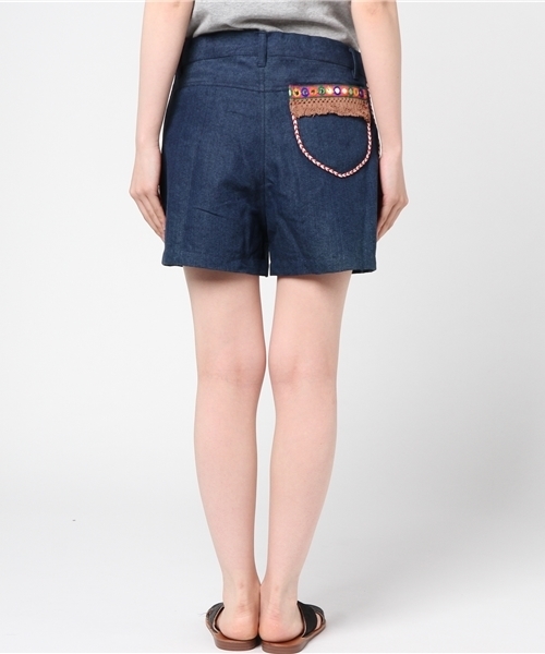 チャイハネ（チャイハネ）の「【チャイハネ】フォークロア デニムショートパンツ（その他パンツ・レディース・ダークブルー/ライトブルー・FREE）」の5枚目の写真