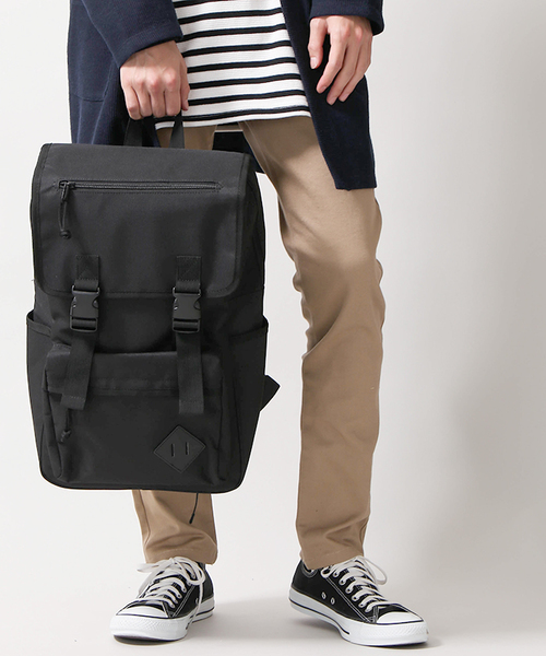 WEGO（ウィゴー）の「WEGO/スクエアフラップリュック（バックパック/リュック・メンズ・グレー/ネイビー/ブラウン/ブラック/ワイン・FREE）」の2枚目の写真