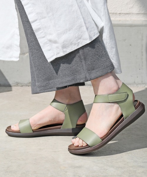 RiiiKa（リーカ）の「【MADE IN JAPAN】【安心の日本製】シンプルラインサンダル【RiiiKa/リーカ】（サンダル・レディース・ブラック/ブラウン/レッド/アイボリー/カーキ・LL/S/M/L）」の4枚目の写真