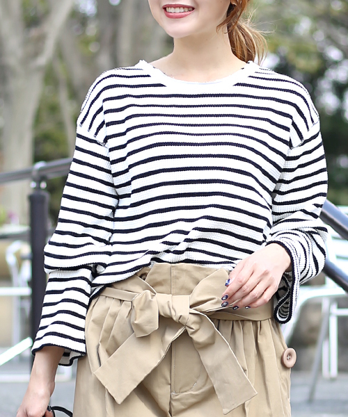 Bab Bou Jeloud（バブブージュルード）の「【WEB限定】やわらかワッフル生地使用◇ベルスリーブプルオーバー（Tシャツ/カットソー・レディース・ブラック/ネイビー/オフホワイト/カーキ/A/B・FREE）」の21枚目の写真