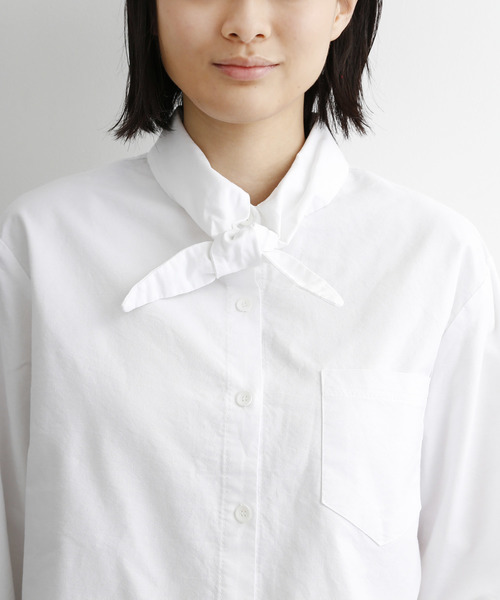 MERLOT IKYU（メルローイキュウ）の「ボウタイリボンカラーブラウス6509（シャツ/ブラウス・レディース・アイボリー/ブルー・FREE）」の5枚目の写真