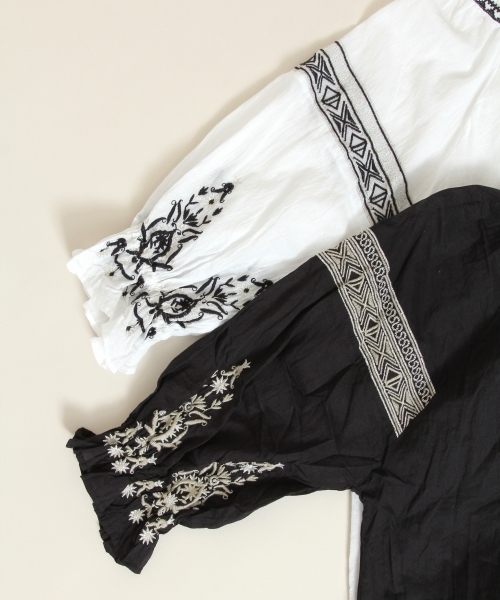 PAGEBOY（ページボーイ）の「インドラメ刺繍ブラウス（シャツ/ブラウス・レディース・ブラック/オフホワイト/ピンク/アイボリー・FREE）」の10枚目の写真