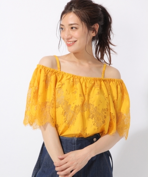 laboratory work（ラボラトリーワーク）の「スカラップレースオフショルブラウス（シャツ/ブラウス・レディース・グレー/イエロー/ライトベージュ・MEDIUM）」の4枚目の写真