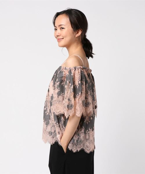 laboratory work（ラボラトリーワーク）の「スカラップレースオフショルブラウス（シャツ/ブラウス・レディース・グレー/イエロー/ライトベージュ・MEDIUM）」の19枚目の写真
