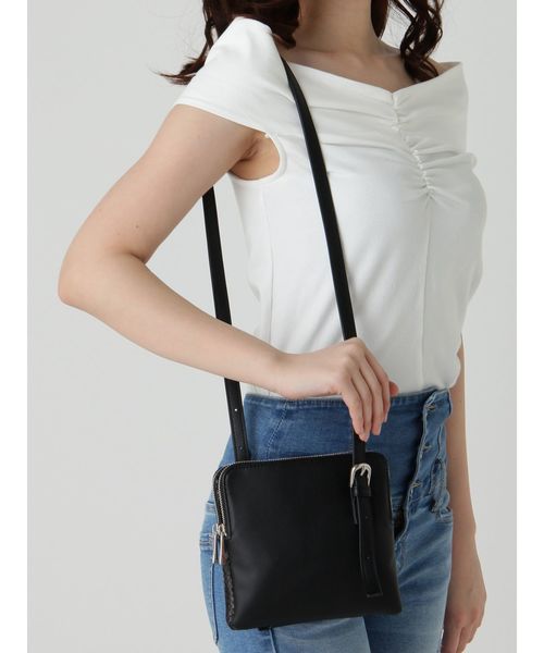 EMODA（エモダ）の「ダブルフェイススクエアバッグ（ショルダーバッグ・レディース・ホワイト/ブラック/マスタード・FREE）」の16枚目の写真