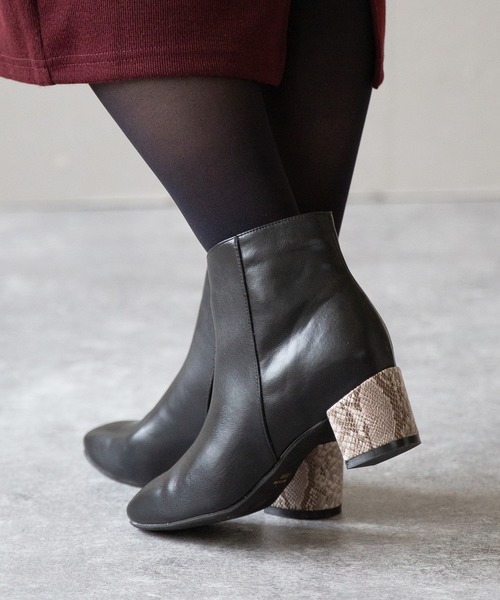 menue（メヌエ）の「ベーシックデザイン スクエアトゥ サイドジップ  ショートブーツ（ブーツ・レディース・ブラック系その他/ダークブラウン/ブラック/ブラウン系その他/ホワイト/ダークグレー/ブラウン系その他2/ブラック系その他3/ブラック系その他2/パイソン/アイボリー/グレイッシュベージュ/アッシュグレー/ブラック系その他4/ベージュ・3L/SS/S/M/L/LL/XS）」の6枚目の写真