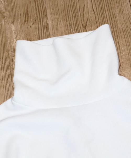 Confirm（コンファーム）の「Confirm / コンファーム リバーダンボールタートル（ニット/セーター・メンズ・ホワイト/ブラック/グレー・M/L）」の17枚目の写真