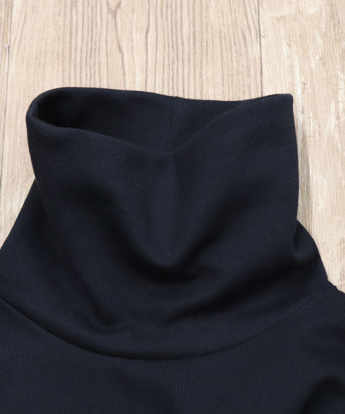 Confirm（コンファーム）の「Confirm / コンファーム リバーダンボールタートル（ニット/セーター・メンズ・ホワイト/ブラック/グレー・M/L）」の13枚目の写真