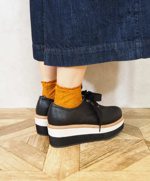 byあしながおじさん（バイアシナガオジサン）の「〈byあしながおじさん 〉　厚底レースアップシューズ（その他シューズ・レディース・アイボリー/ブラック/オレンジ・L/LL/S/M）」の8枚目の写真