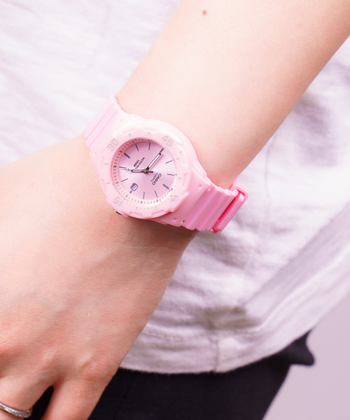 CASIO（カシオ）の「【60】【CASIO（カシオ）】ダイバーアナログ ミニ　腕時計（アナログ腕時計・レディース・ブラック系その他/ブラック/ブルー/ホワイト系その他/ホワイト/ホワイト系その他2/ブラック系その他2/ピンク系その他/ブラック系その他3/ブルー系その他/ピンク/ゴールド/ブルー系その他2/グリーン系その他/ピンク系その他2/ブルー系その他3/ピンク系その他3/ピンク系その他4/ブルー系その他4・FREE）」の15枚目の写真