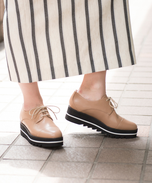 Au BANNISTER（オゥバニスター）の「【WEB別注 / 追加生産】EVAレースアップ厚底シューズ（ドレスシューズ・レディース・ブラック/ブロンズ/ブラック系その他2/ネイビー/ベージュ・38/39/35/36/37）」の10枚目の写真