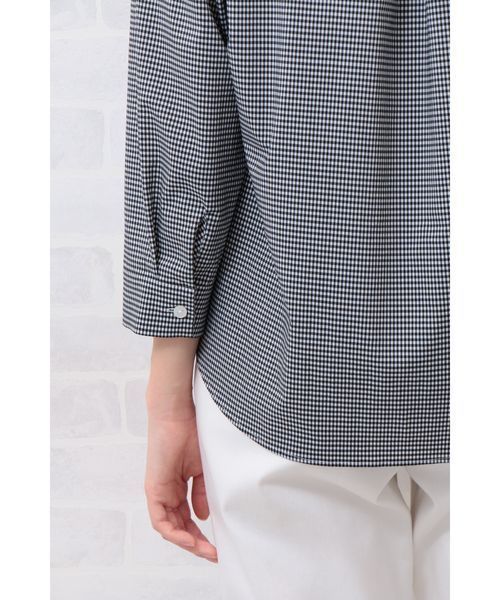 NATURAL BEAUTY BASIC（ナチュラルビューティーベーシック）の「バンドカラースキッパーブラウス（シャツ/ブラウス・レディース・ブラック系その他/オフホワイト/ブルー系その他・LARGE/MEDIUM/SMALL）」の13枚目の写真