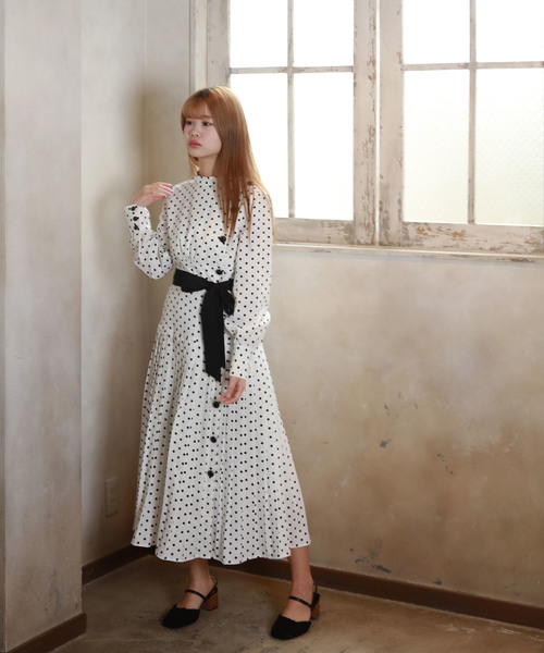 lissi Boutique（リージーブティック）の「パリジェンヌドットフレアプリーツマキシ丈ワンピース（リボン取り外し可能）（ワンピース・レディース・アイボリー・FREE）」の16枚目の写真