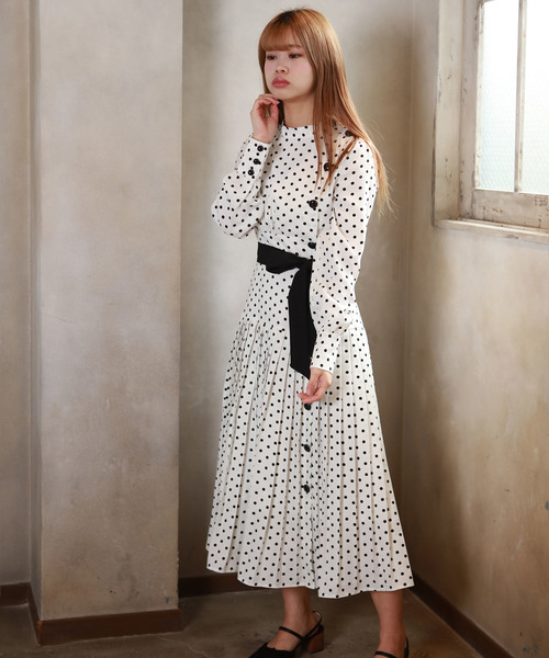 lissi Boutique（リージーブティック）の「パリジェンヌドットフレアプリーツマキシ丈ワンピース（リボン取り外し可能）（ワンピース・レディース・アイボリー・FREE）」の14枚目の写真