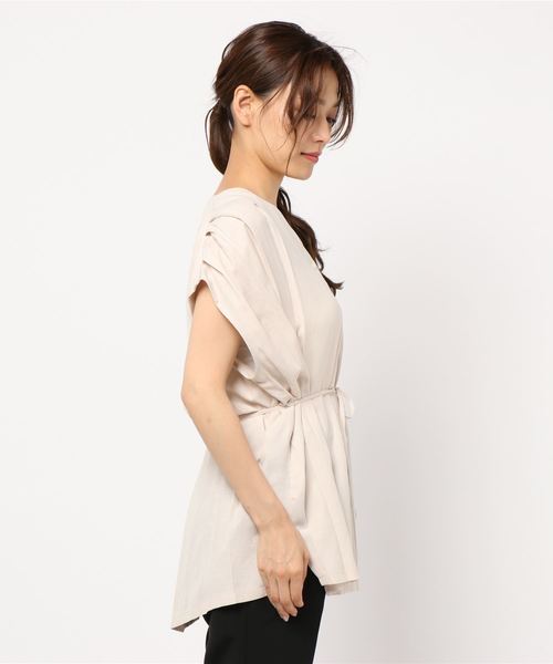 DouDou（ドゥドゥ）の「タックフレンチブラウス（シャツ/ブラウス・レディース・オフホワイト/ベージュ/モカ・FREE）」の4枚目の写真