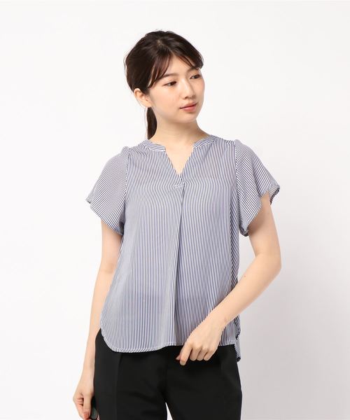 BELLUNA(ベルーナ)の「タック使いジョーゼット素材ブラウス(シャツ/ブラウス・レディース・イエロー/ネイビー/ホワイト系その他/レッド系その他/ブルー系その他・MEDIUM/LARGE/SMALL/X-LARGE/XX-LARGE/XXX-LARGE/XXXX-LARGE)」の10枚目の写真