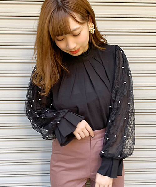 apres jour(アプレジュール)の「パールレースハイネックブラウス【ZOZOTOWN限定アイテム】(シャツ/ブラウス・レディース・ブラック/オフホワイト/モカ・フリー)」の3枚目の写真