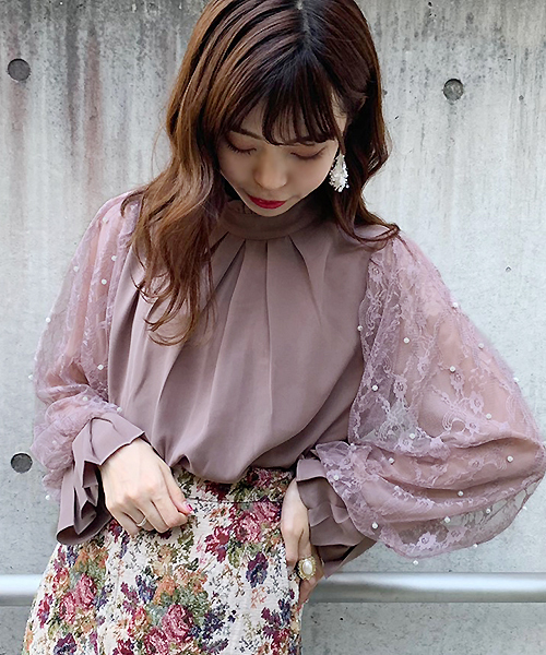 apres jour(アプレジュール)の「パールレースハイネックブラウス【ZOZOTOWN限定アイテム】(シャツ/ブラウス・レディース・ブラック/オフホワイト/モカ・フリー)」の4枚目の写真