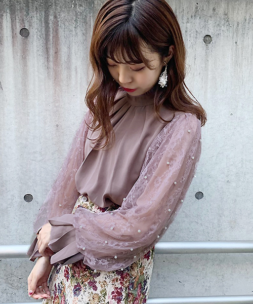 apres jour(アプレジュール)の「パールレースハイネックブラウス【ZOZOTOWN限定アイテム】(シャツ/ブラウス・レディース・ブラック/オフホワイト/モカ・フリー)」の6枚目の写真