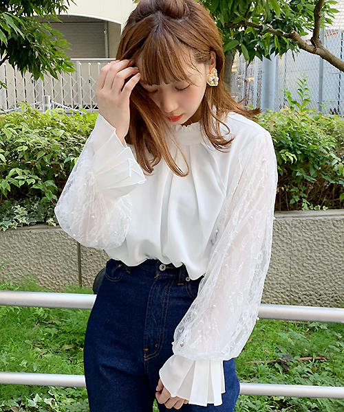 apres jour(アプレジュール)の「パールレースハイネックブラウス【ZOZOTOWN限定アイテム】(シャツ/ブラウス・レディース・ブラック/オフホワイト/モカ・フリー)」の14枚目の写真