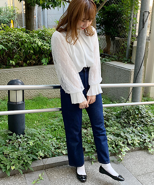 apres jour(アプレジュール)の「パールレースハイネックブラウス【ZOZOTOWN限定アイテム】(シャツ/ブラウス・レディース・ブラック/オフホワイト/モカ・フリー)」の15枚目の写真