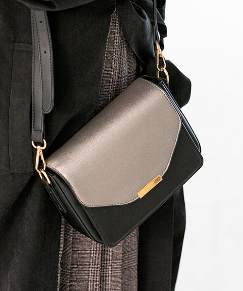 fifth（フィフス）の「フラップ2wayカバーショルダーバッグ（ショルダーバッグ・レディース・ブラック/ベージュ・FREE）」の17枚目の写真